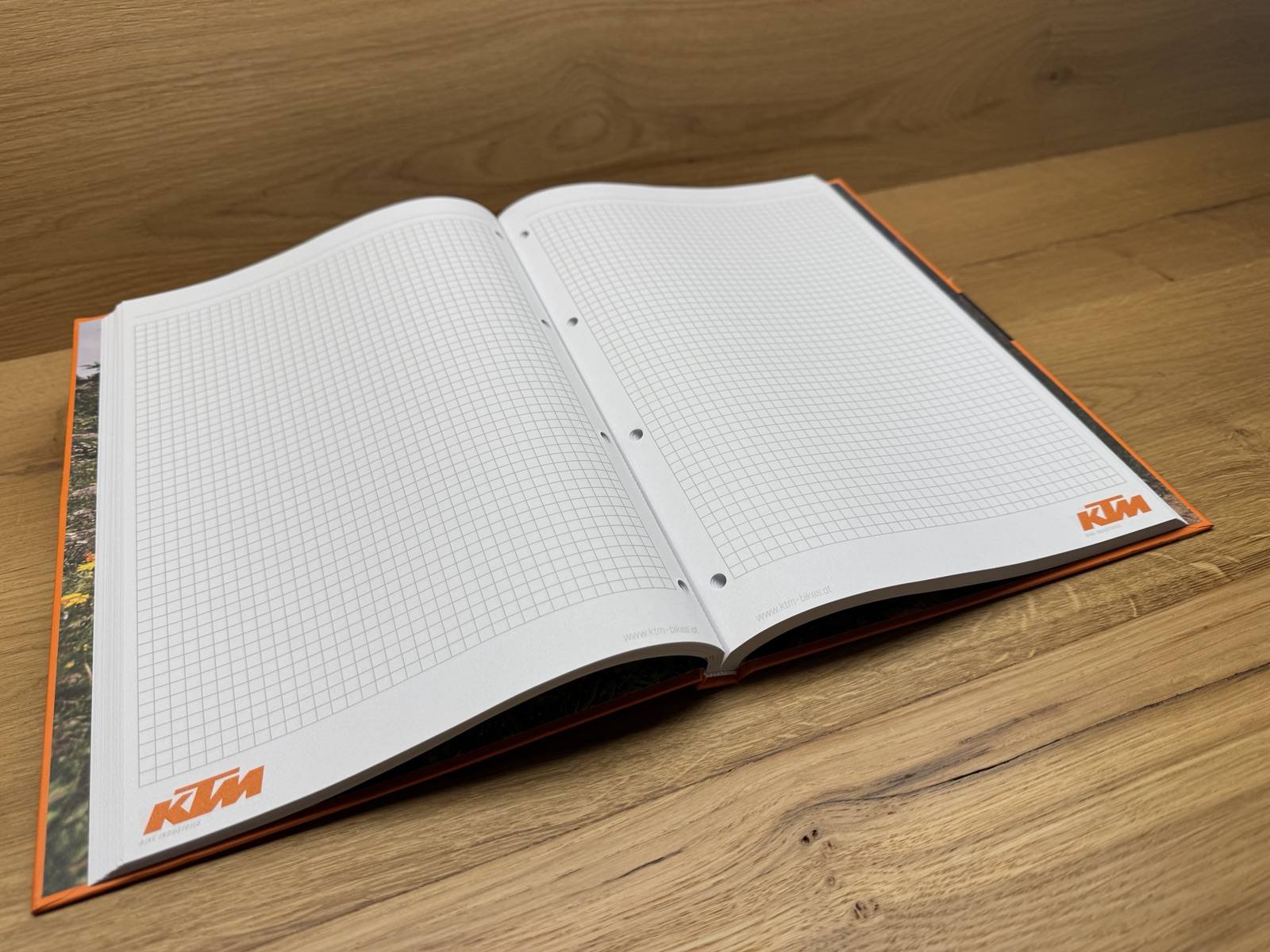 Individuelle A4-Hardcover-Notizbücher mit eigenem Cover Individuelle A4-Hardcover-Notizbücher mit eigenem Cover